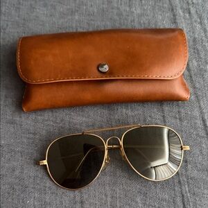 Vintage 1970s Aviator Sunglasses Gold Tone Frame